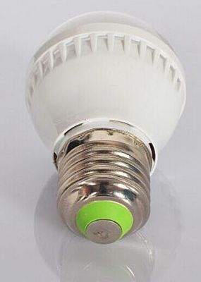 مصانع ارتفاع التجويف 12W 1150LM IP45 EPISTAR الإسكان البلاستيك غلوب الصمام لمبات