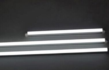 ارتفاع التجويف 25W 5 أقدام 2300lm T8 أضواء LED أنبوب لغرفة المعيشة / غرفة نوم