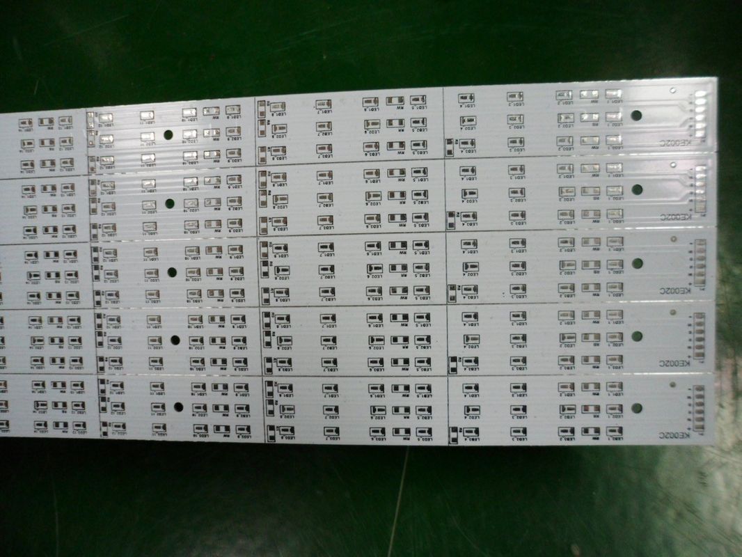 إلكترونيّة 1.6mm مستدير led ضوء ألومنيوم pcb لخارجيّ led شارع إنارة